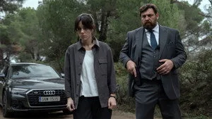 Kızıl Kraliçe 1. Sezon 2. Bölüm